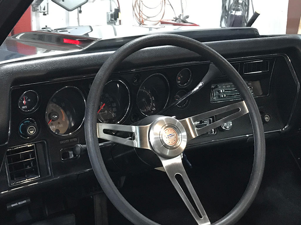 '72 Chevelle steering wheel and dash